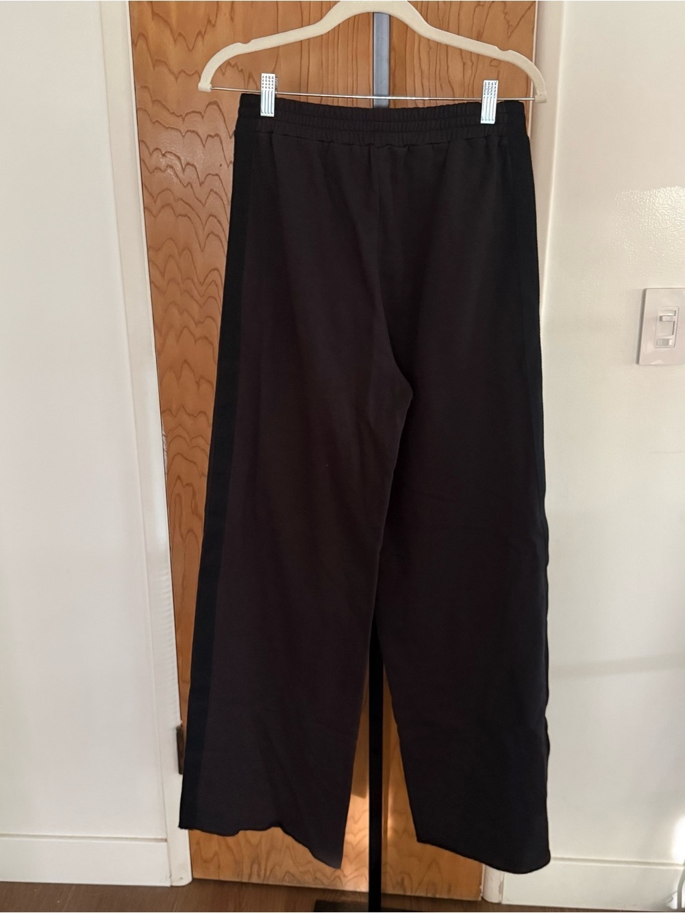 NUDE Black Elastic-Waist Cotton Pants